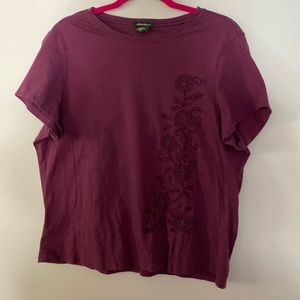 Eddie Bauer, short sleeve, Tee Shirt, with floral embroidery, Size 2X